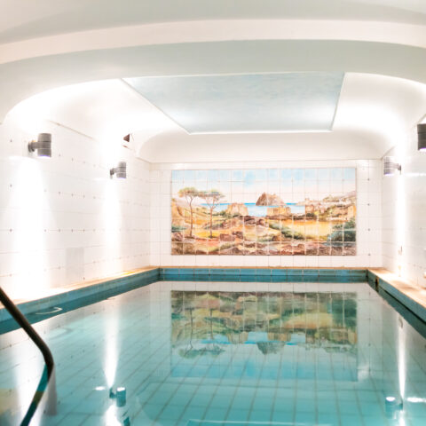 Thermen innerhalb des Pools